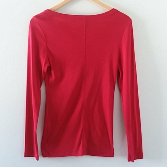 Victoria Secret long sleeve v-neck shirt - Picture 2 of 4